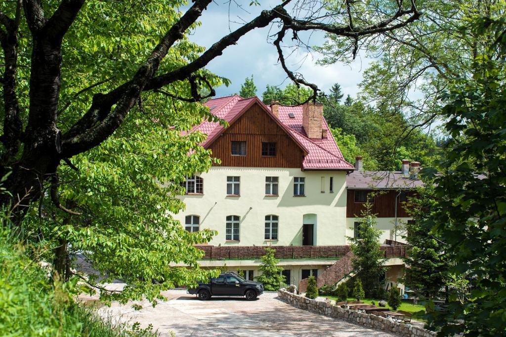 Lesny Dwor Bed & Breakfast Karpacz Dış mekan fotoğraf